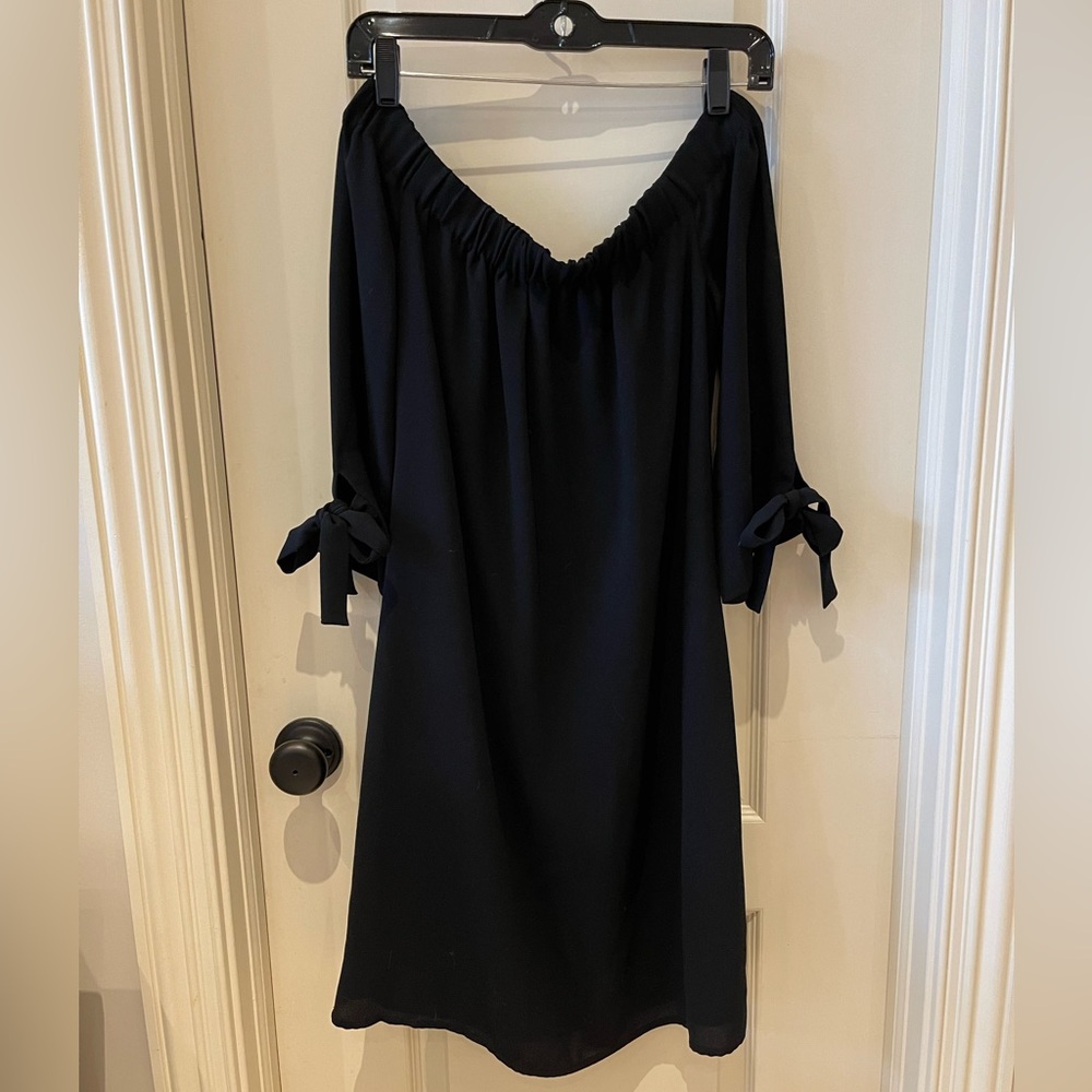 Vince Camuto Black Dress - size 8